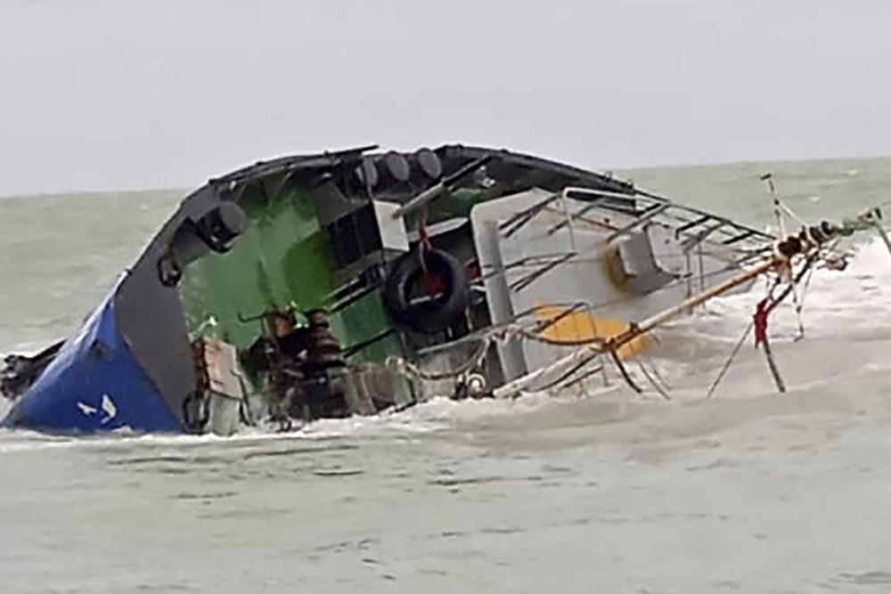 Kapal tenggelam di Tunisia