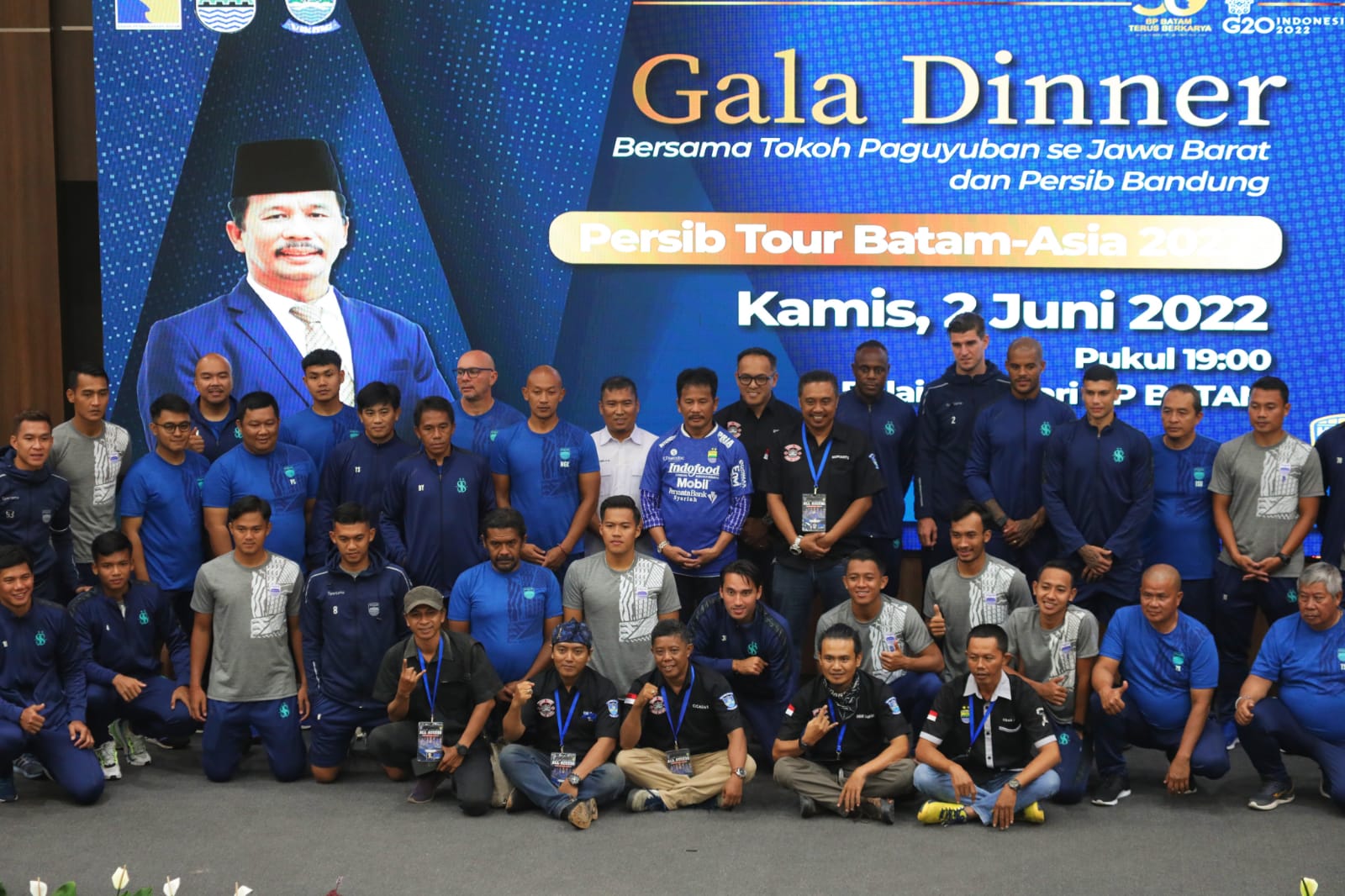 Kepala BP Batam Muhammad Rudi menjamu pemain dan official Persib Bandung dalam Gala Dinner di Gedung BP Batam, Kamis 2 Juni 2022 malam.