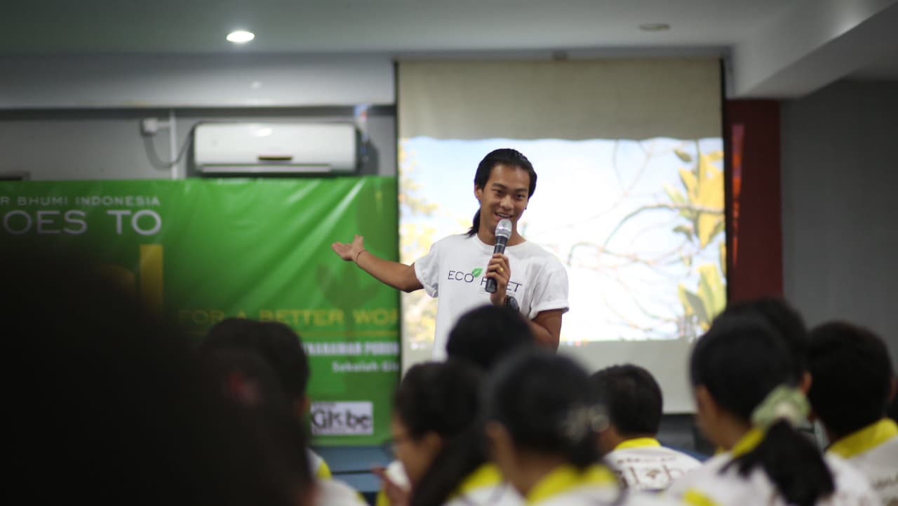 Penanaman jati emas di Batam