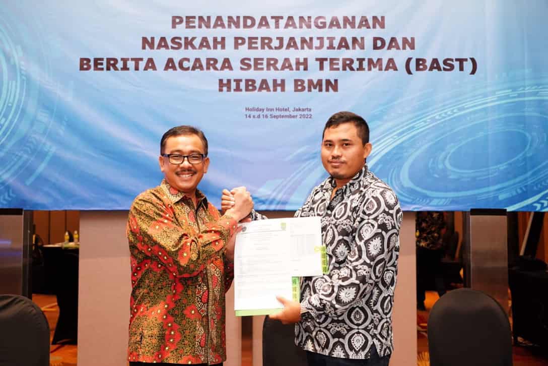 Kemenhub hibahkan bus