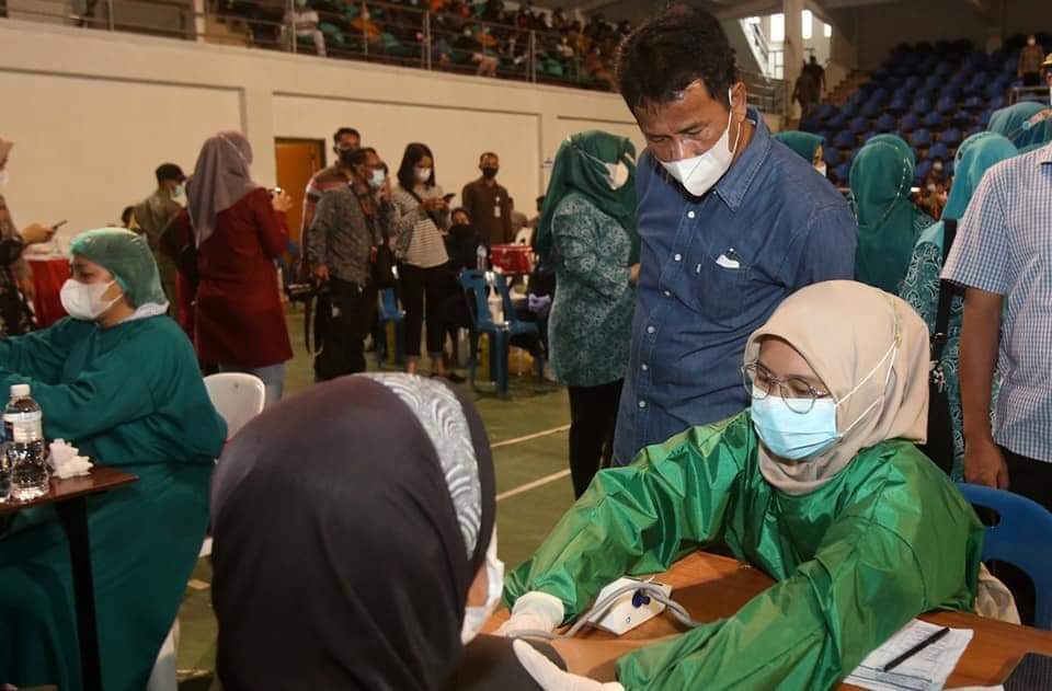 Vaksinasi booster di Batam