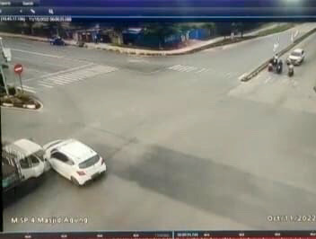 Kecelakaan di Masjid Agung Batam