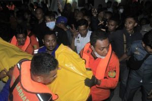 Kapal cantika 77 terbakar