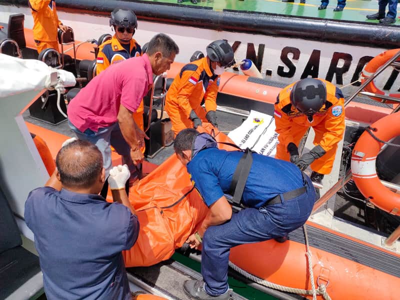 Kapal PMI tenggelam di Batam