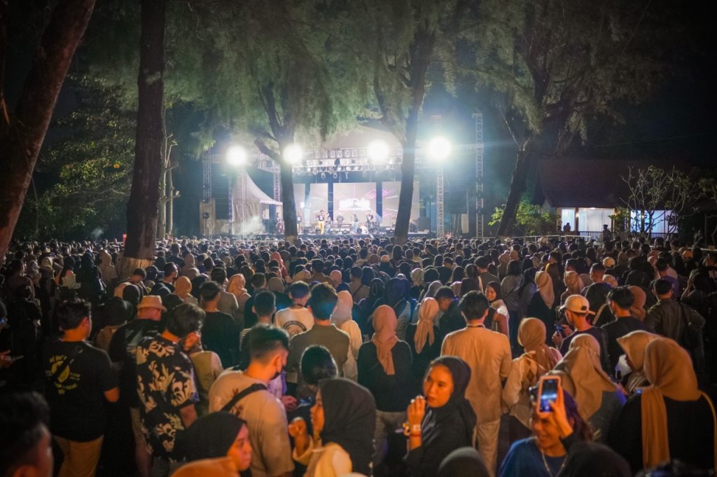 konser rizky febian Harris