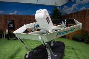 Antar paket pakai drone