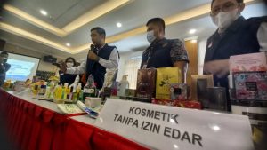 Peredaran kosmetik ilegal