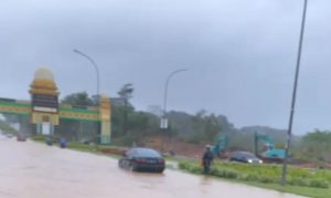 jalan di batam banjir