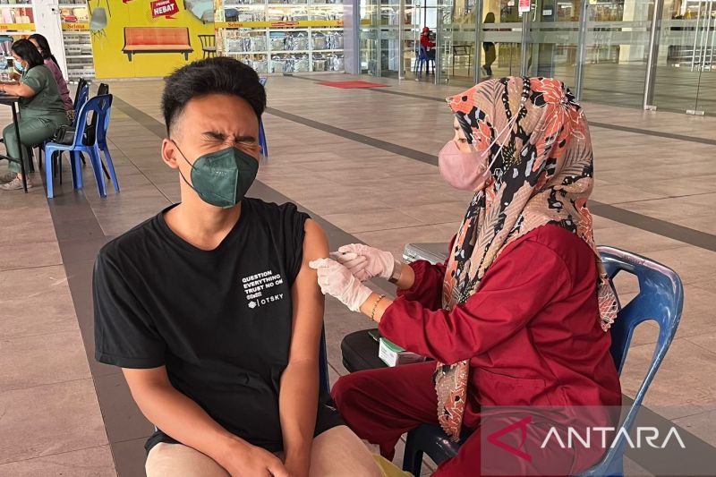 vaksinasi booster kedua