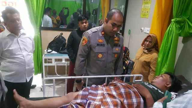 Polisi dikeroyok di Batam