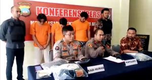 Pengeroyokan polisi di Batam