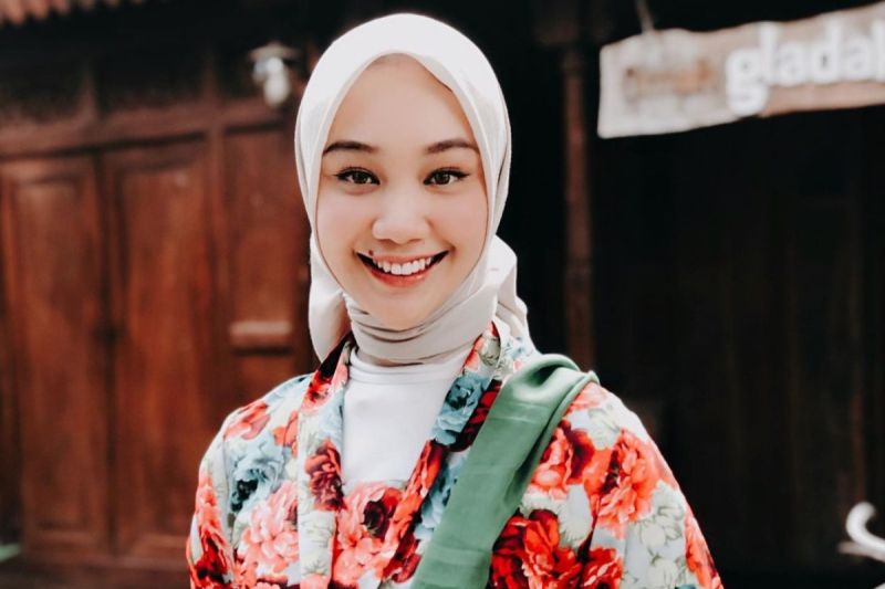 Vina Muliana konten kreator