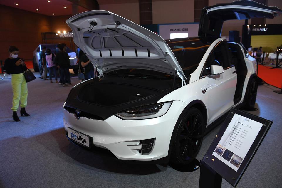 Tesla buka kantor di Malaysia