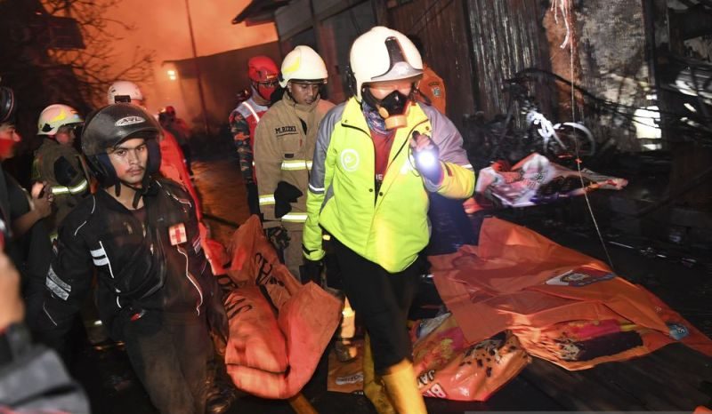 Menteri bumn kebakaran pertamina plumpang