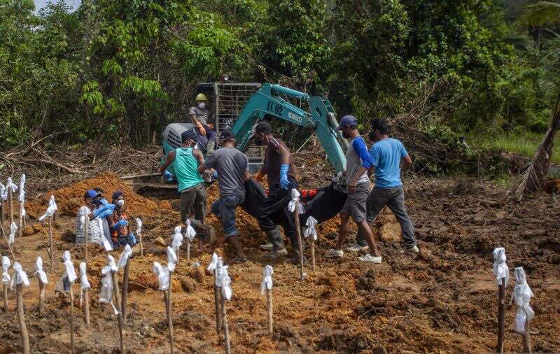 Korban meninggal longsor natuna