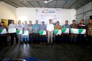 nelayan terima jaminan sosial