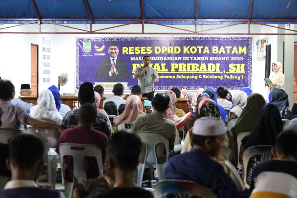Rival Pribadi reses