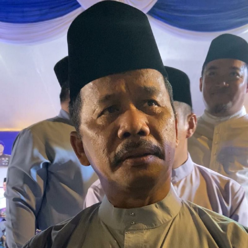 amsakar jarang masuk kantor