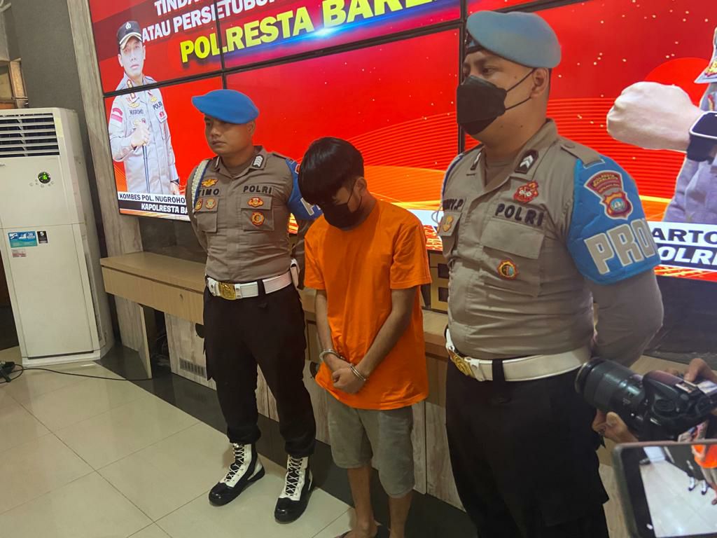 guru cabuli muridnya