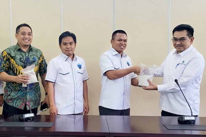 Hilirisasi kuarsa