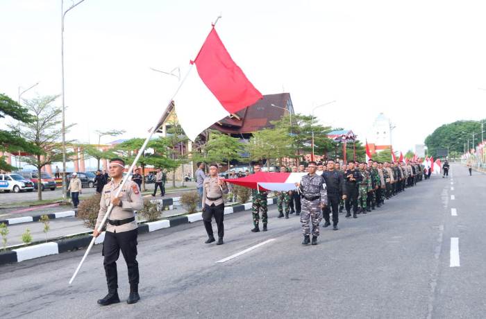 Kirab Kebangsaan TNI-Polri di Karmun jelang HUT kemerdekaan RI ke 78
