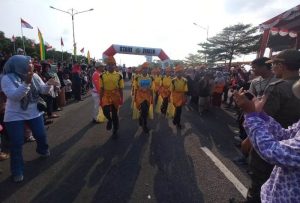 Sebanyak 205 regu mengikuti lomba gerak jalan yang digelar Dispora Karimun di Coastal