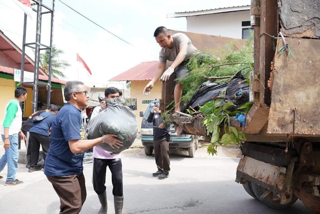 jefridin angkut sampah