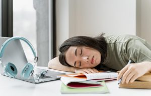 tidur siagn sakit kepala