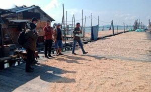 Warga Puakang Karimun