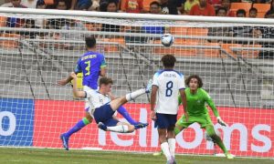 Inggris vs brasil