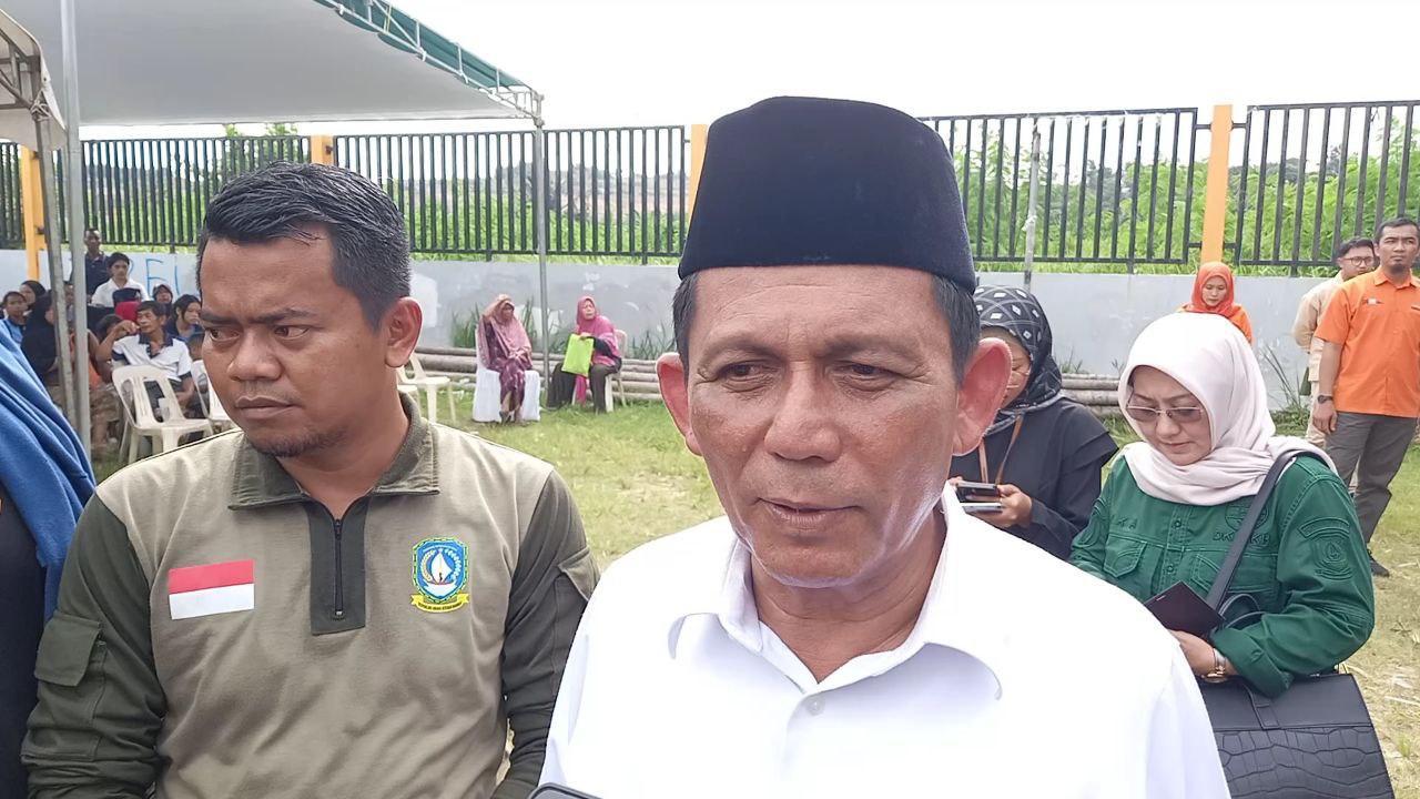 honorer fiktif dprd kepri
