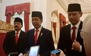 Ahy dilantik jadi menteri