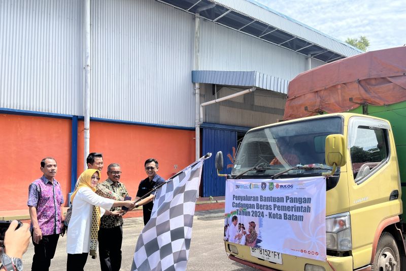 Bantuan beras batam