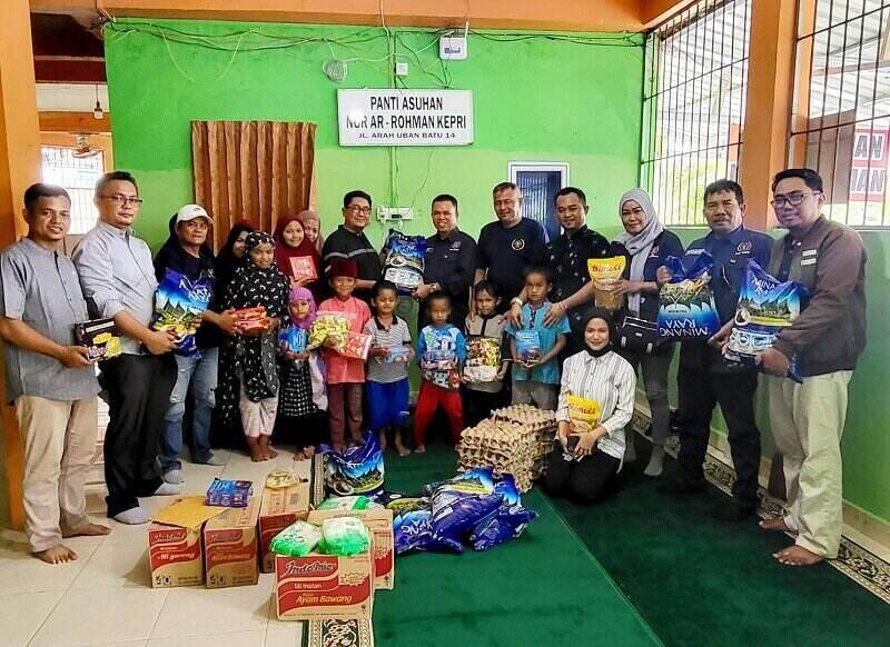 Pwi kepri berbagi