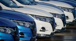 Rasio mobil dan jumlah penduduk