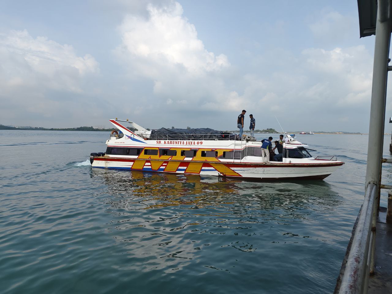 pelabuhan domestik sekupang