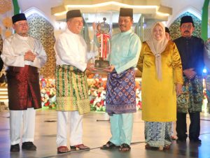 Juara Umum MTQH X Kepri