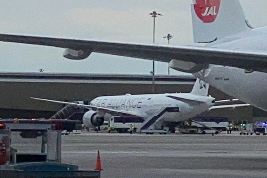 pesawat singapore airlines