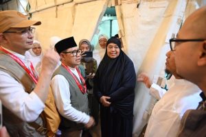 tenda jamaah haji indonesia
