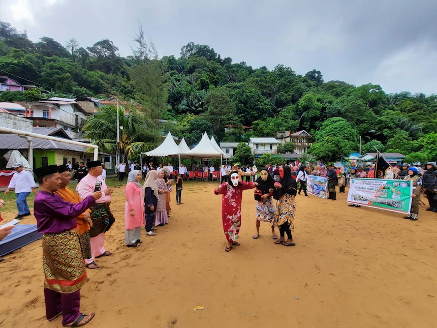 hut ke-16 anambas