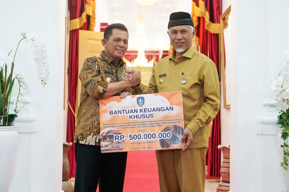 banjir bandang sumbar