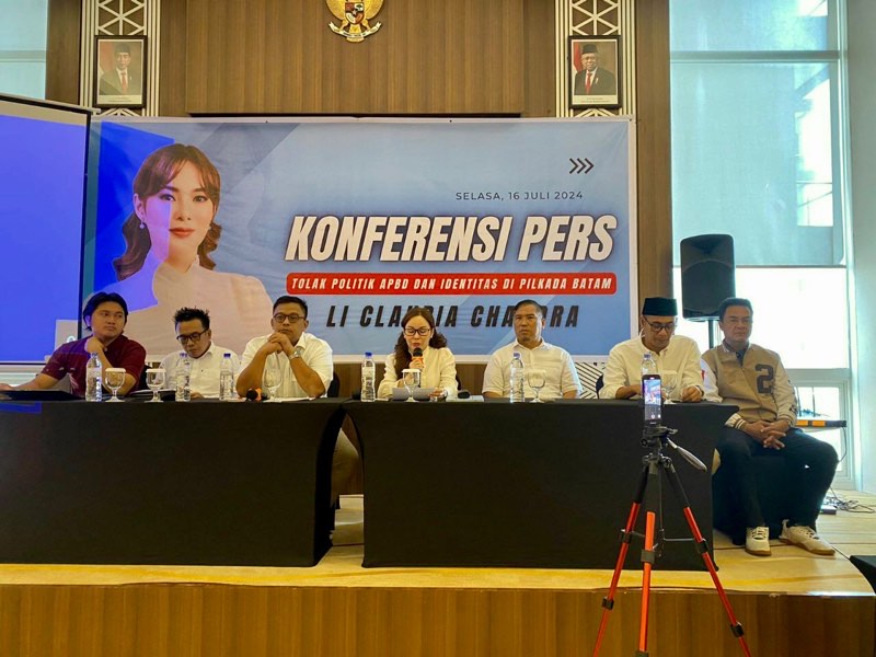 Li claudia chandra agama