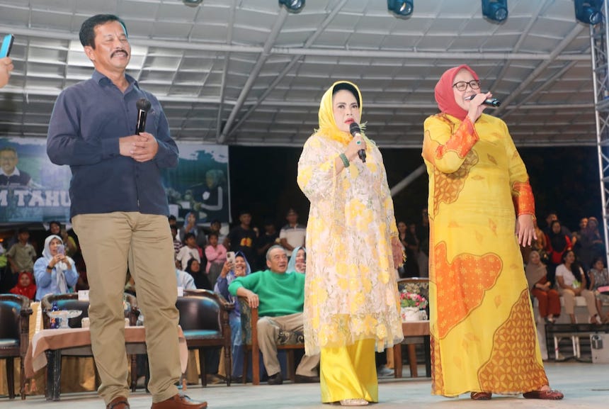 Hetty Koes Endang batam