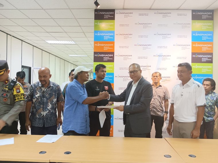 taksi daring bandara hang nadim