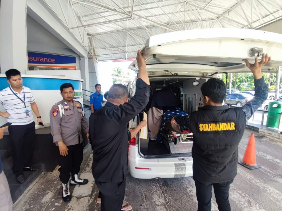 PMI melahirkan di kapal