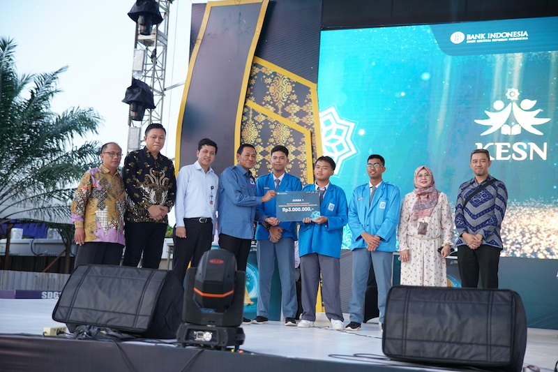 man insan cendekia batam