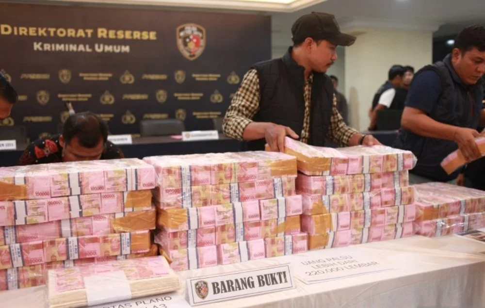 pabrik uang palsu di bekasi