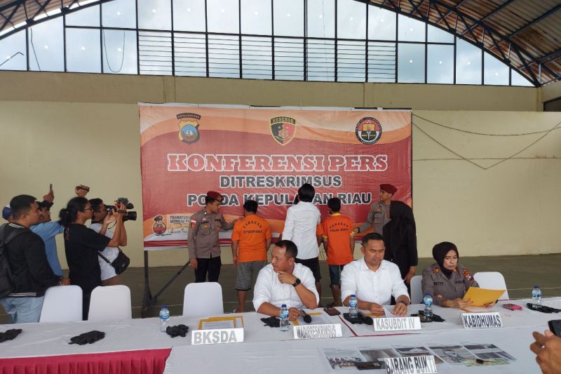 Penambangan pasir ilegal Batam