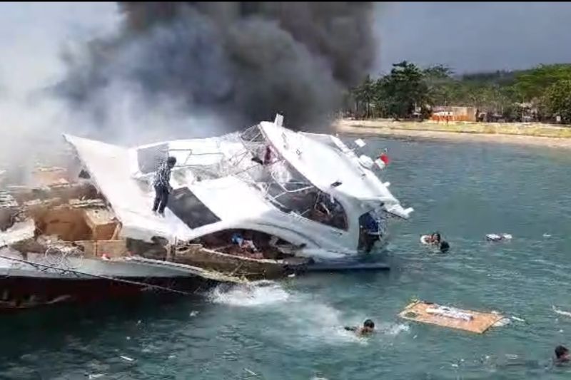 Kebakaran speedboat Bella 72
