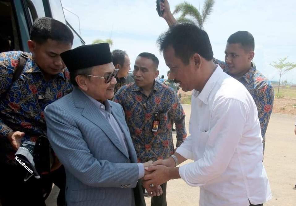 Penghargaan BJ Habibie kepada Rudi